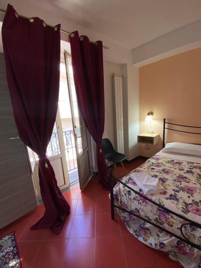 Taormina'S Sun Bed and Breakfast Εξωτερικό φωτογραφία